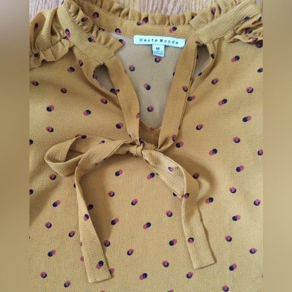 Blouse for women size Medium - Picture 3 of 5